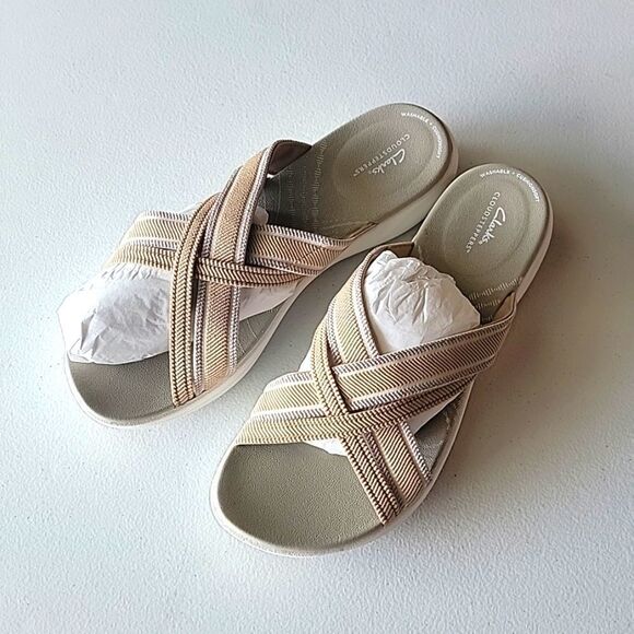 Nearly New in Box Clarks Mira Isle Sport Slide in Sand, Size 8 Wide - Picture 1 of 6
